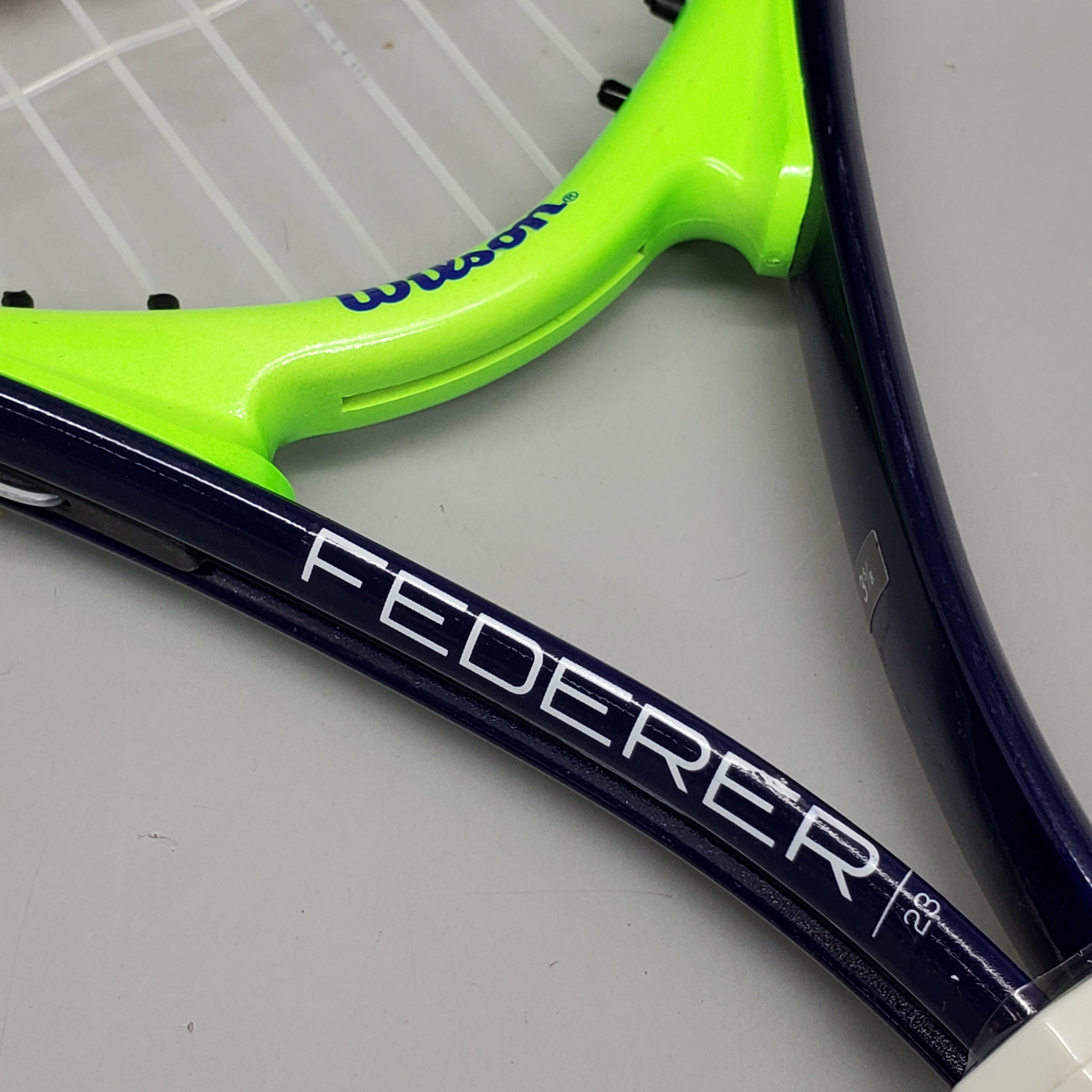 Junior Tennis Racquet Ages 7-8 23" Grip 3-5/8" Green/Blue WR029320U